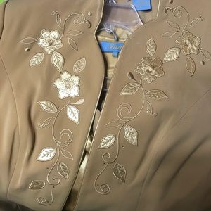 Gold Women’s 3-Piece Set 20W